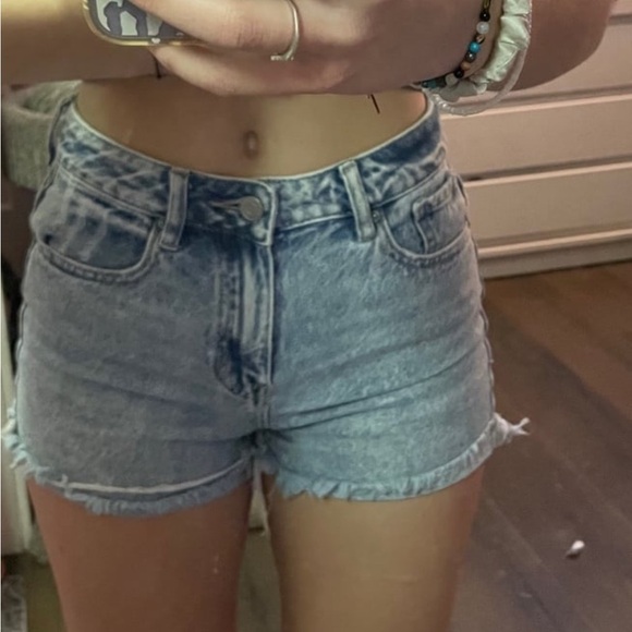 PacSun Size 25 Jean shorts - Picture 3 of 5